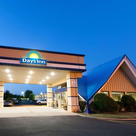 Days Inn By Wyndham Norman Dış mekan fotoğraf